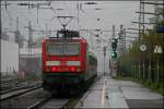 Eine  Stammlok  der RB91 ist die Dortmunder 143 161. Hier schiebt sie am 29.09.07 die RB 39160 von Siegen nach Hagen. 