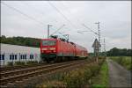 Und wieder auf der Rckfahrt ist die 143 054, die am 03.10.07 mit der RB56 (RB 39643)  DER ISERLOHNER  bei Hohenlimburg unterwegs ist.