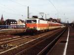 143 330-9 mit S9 98551 Haltern-Essen auf Bahnhof Haltern am 27-02-2000.