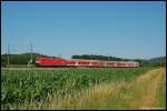 143 802 bringt am frhen Abend des 01.07.08 RE 19468 von Aalen nach Stuttgart Hbf, aufgenommen am Km 64,8 der Remsbahn (KBS 786) kurz hinter Essingen(b Aalen).