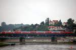 13.07.2008 S-Bahnlinie S1 Schna - Meien-Triebischtal berquert die Elbe in Meien. 