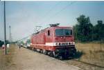 143 250 im August 1997 mit einer Regionalbahn nach Binz im kleinen Bahnhof Prora.Prora ist der einzige Bahnhof zwischen Binz und Lietzow wo Zugkreuzungen statt finden knnen.