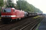 143 928-0 mit DR-logo und Gterzug auf Bahnhof Viersen am 21-10-1992. Bild und scan: Date Jan de Vries.