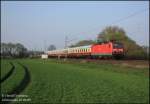 ber Ostern 2009 fhrt die Erzgebirgsbahn in Eigenregie Sonderzge von Chemnitz nach Berlin und zurck. Eingesetzt weden TEE 1.kl.-Wagen und 143 658. Hier abgelichtet auf der Rckfahrt als RE70996 vor Doberlug-Kirchhain am Karfreitag, 10.04.09.