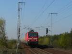 143 658-3 mit TEE-Wagen am 12.4.2009 in Berlin Wuhlheide.