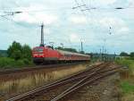 DB 143 115-4 mit der RB 16318 von Halle (Saale) Hbf nach Eisenach, in Naumburg (Saale); 13.07.2009