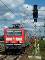 143 562 mit einer S1 nach Schna am 12.09.09 bei der Einfahrt in den Bahnhof Dresden Mitte.