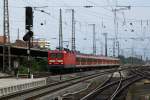 Mit einer RB nach Lichtenfels fhrt 143 200-4 in den Bahnhof Frth ein.