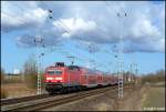 143 303 mit RE 91508 aus Rostock nach Bad Kleinen. 26.03.2011 in Sildemow 