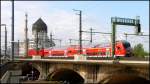 Am 15.04.2011 zieht die Dresdner S-Bahn von Hauptbahnhof ber Neustadt in Richtung Flughafen.