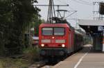 Hier 143 295-4 mit einem R60 von Itzehoe nach Hamburg-Altona, dieser Zug stand am 9.10.2011 in Elmshorn.