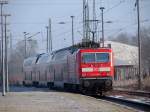 143 564-3 verlsst mit dem RE33209 den Bahnhof Atefhr.         ( bei Stralsund am 15.01.06) 