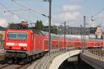 143 556 am 3.8.12 mit einem RE bei der Einfahrt in Berlin Hbf.