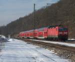 Die Sonne lockte uns hinaus....

Nach vielen Tagen trben und diesigen Wetters lockte uns heute die Sonne an die Strecke(n).

Zuerst ging es nach Luisenthal bei Vlklingen.Das Dixie Klo steht nun fast schon 3 Jahre hier, mal gespannt ob es je wieder weg kommt.

143 073-5 schiebt ihren Regional Express nach Koblenz in Richtung Vlklingen.

Unser Standpunkt war das ehemalige Gtergleis in Luisenthal, von hier wurden vor Mora C das Drahtwerk von Saarstahl in Luisenthal bedient und der Baustoffhndler  Niederer  hatte einen Gleisanschlu.

KBS 685 - 24.01.2013