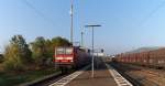 143 168-3 durchfhrt mit ihrem RE Koblenz - Saarbrcken den Bahnhof Ensdorf-Saar.
24.10.2012 - KBS 685