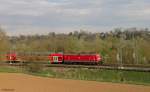 Die Stuttgarter 143 109-7 ist am 18. April 2013 mit einem RE der Relation Tbingen Hbf - Stuttgart Hbf auf der Neckar-Alb-Bahn zwischen Wendlingen und Wernau unterwegs, als sich fr einen kurzen Moment die Sonne zeigte und so diese Aufnahme ermglichte.