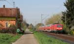 RE 22017 (Stuttgart Hbf-Tbingen Hbf) mit Schublok 143 092-5 bei Wernau 24.4.13