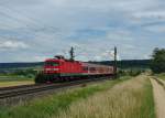 143 017 mit einer RB nach Karlstadt am 21.06.2011 bei Wettelsheim.