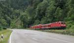 143 972-8 und 143 042-0 mit der RB 26922 (Neustadt(Schwarzw)-Freiburg(Breisgau) Hbf) bei Posthalde 23.6.13