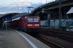 Von der Moselbahn gerade in den Koblenzer Hbf mit einer RB aus Trier ist hier die schiebende 143 263-2 abgelichtet zu sehen.