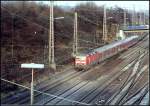 Ein S-Bahnzug der Linie S5 bespannt mit einer 143 fhrt von Hagen nach Dortmund, hier in Hagen-Vorhalle. Aufgenommen im Frhjahr 2006.