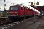 143 891-0 hat am 05. Dezember 2015 mit einer RB nach Naumburg (Saale) Hbf gerade einen kurzen Aufenthalt im Bahnhof Jena-Göschwitz.