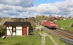 143 821 mit RE 4765 zu sehen am 24.04.16 in Jößnitz.