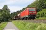 143 283-0 der DB mit gemischtem Güterzug bei Erzhausen am 29.06.2016