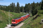 143 810-0 mit der RB 17265 (Freiburg(Brsg)Hbf-Seebrugg) bei Altglashütten 7.7.16