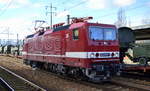 DeltaRail GmbH mit  243 972-7  [NVR-Nummer: 91 80 6143 972-8 D-DELTA] bei der Durchfahrt Bf. Flughafen Berlin-Schönefeld, 10.01.19