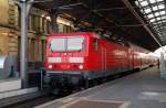 143 180 steht am 28.12.08 mit der RB nach Falkenberg(Elster) zur Abfahrt im Hbf Halle(S) bereit.