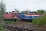 Die MEG 603 stand am 04.05.2012 mit zwei Diesellkos abgestellt im Emder Hbf.