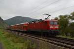 E-Lok 143 932 als RE1 nach Koblenz Hbf bei Kobern-Gondorf am 12.10.2013 beobachtet.