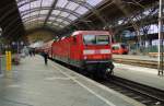 143 957-9 als RB 54 nach Dessau steht am 02.10.15 im Hbf. von Leipzig.