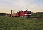 243 864 und 243 179 (DeltaRail) fuhren am 17.05.20 einen Container auf der Umleitungsstrecke durch Großeutersdorf. Der Zug fuhr von Frankfurt/Oder nach Nürnberg.