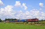 DeltaRail 243 559 (143 559, ex DB) mit China-Containerzug nach Duisburg-Rheinhausen (Hüde, 05.08.2021).