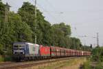 RBH 120 (143 079) und RBH 107 (143 063) fahren am 14.6.11 mit einem leeren Kohlezug durch Ratingen-Lintorf.