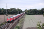 Unweit der Landesgrenze NRW / Niedersachsen wurde 143 020 im allerletzten Licht in Minden abgelichtet.
Aufnahmedatum: 24.09.2015