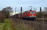 Während 143 310 der MEG mit ihrem Autozug am 22.11.16 Richtung Bitterfeld unterwegs war fuhr in Bitterfeld ein ICE ohne vorgesehenen Halt Richtung Leipzig durch.