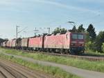 Kurze Zeit nach dem die beiden Loks 143 236-7 und 143 308-5 LZ in Richtung Osterath gefahren waren, kamen sie mit einem Güterzug aus dieser Richtung gen Neuss Weißenberg gefahren.