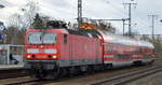 DB Regio AG, Region Südost überraschend auf Dienstfahrt mit  143 360  (NVR-Nummer   91 80 6143 360-6 D-DB ) + Doppelstockwagen und Steuerwagen (VVO) bei der Durchfahrt am 18.02.20 Bf.