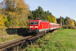 143 905 mit S-Bahn 39634 nach Roth am 31.10.2016 bei Hahnhof.