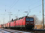143 807-6 und 143 308-5 mit  einem Güterzug auf südlichen Berliner Außenring (KBS 203 (Stralsund - Berlin - Elsterwerda)am 17.