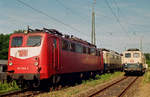 Am 05. Juli 1998 stehen mehrere 150er im Bahnhof Freilassing auf den Lokabstellgleisen.
