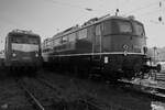 Die Elektrolokomotiven 110 152-6 und E50 091 Seite an Seite im Eisenbahnmuseum Koblenz.