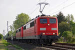 Lok 151 069-2 und Schwesterlok am 29.04.2019 in Bösinghoven.