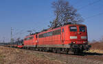 Der Andernacher - Lokomotive 151 032-0 und Schwesterlok am 05.03.22 in Bornheim.