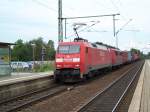 152 121 und eine 151 durchfahren Sarstedt richtung Sden (23.8.2007)