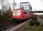 151 134-4 mit einem Gterzug im Bahnhof von Dortmund-Hrde.