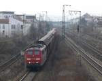 151 130-2 mit einem kurzen Gterzug kurz nach Regensburg Hbf, 14.03.2009 (Bahnbilder-Treffen Regensburg)    